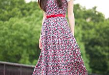 日本夏季女装流行趋势，今年流行时尚小碎花图案